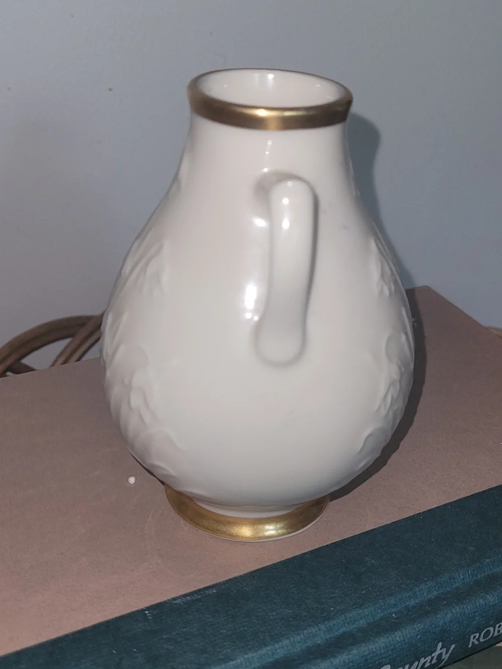 Vintage Lenox Set Of 3 Vases. Ivory Porcelain Decorative Vases with Gold Trim